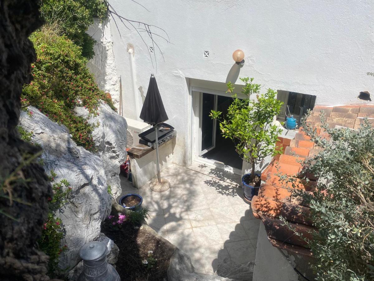 La Flibuste des Goudes: Calanques Seaside Retreat with Gardens Villa Marseille Exterior photo